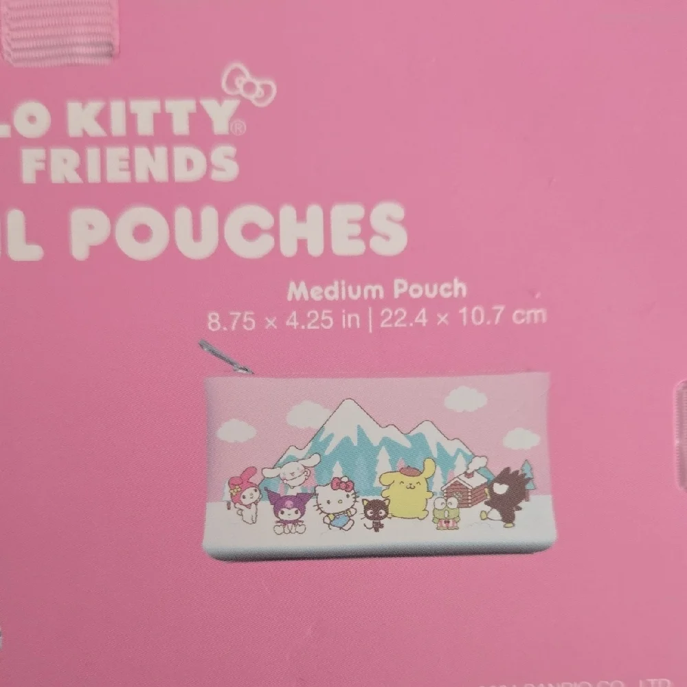 Hello Kitty adorable medium