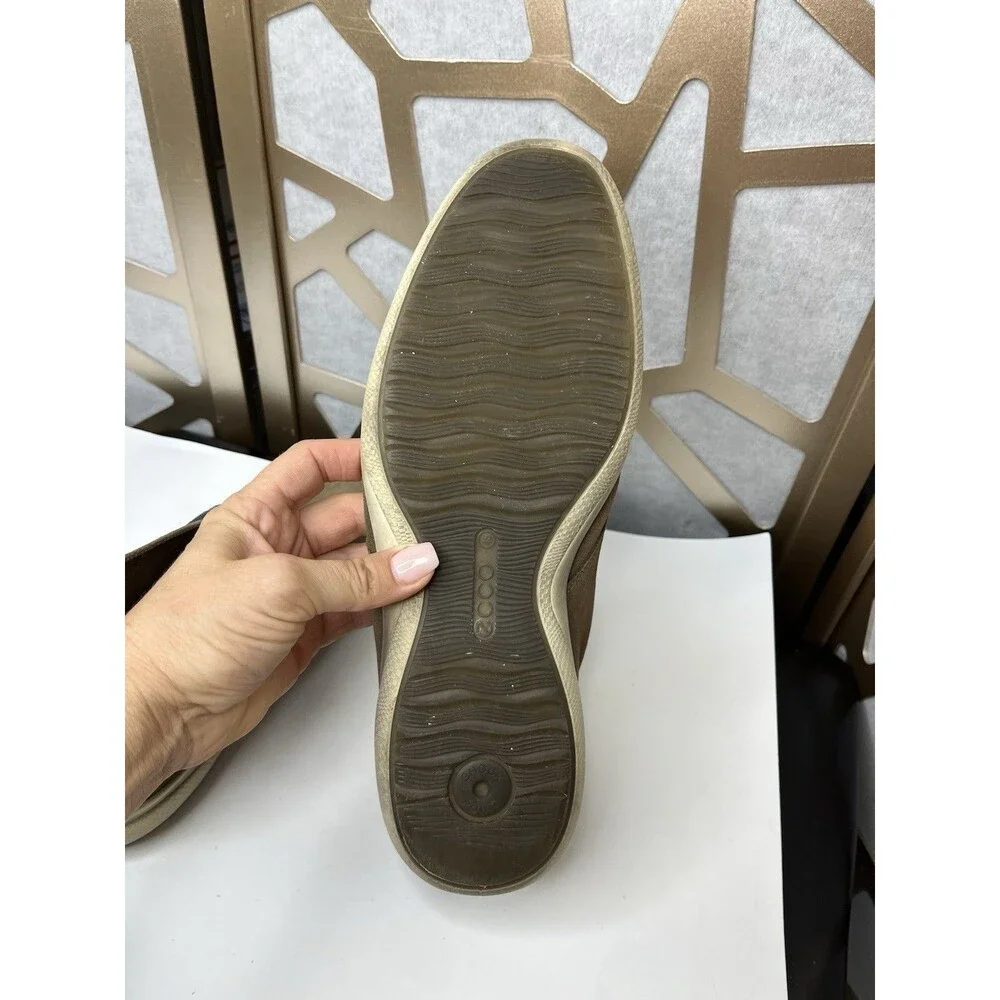 Ecco men suede