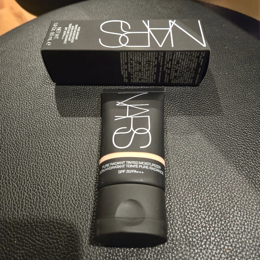 NARS tinted moisturizer