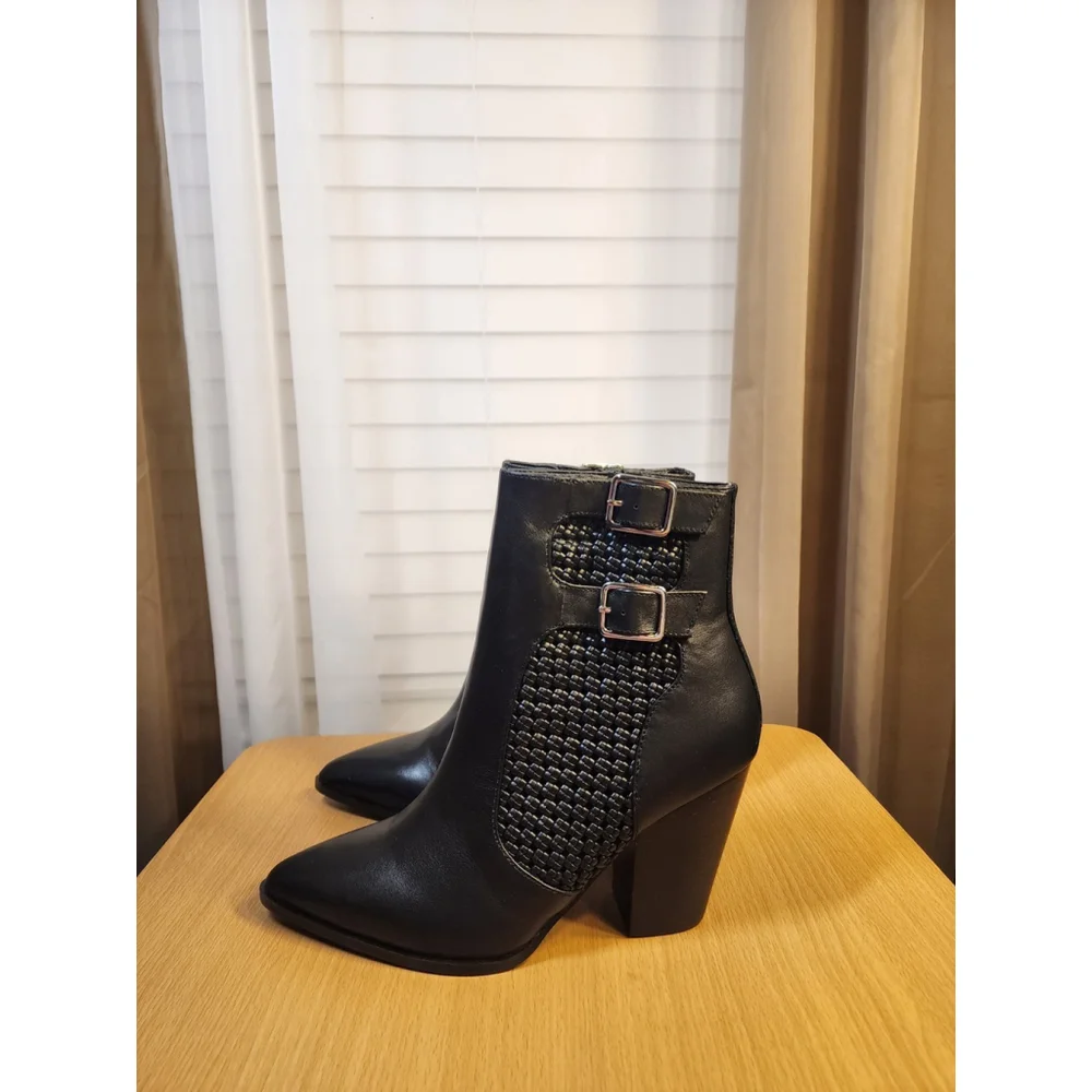 *** shoes