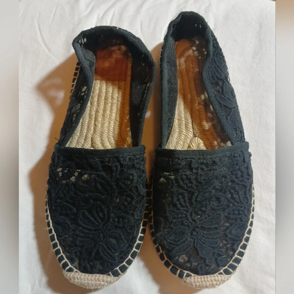 Tory Burch Jackie Womens Slip On Shoes Lace Floral Print Black Size 8.5