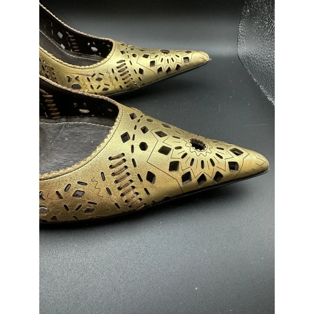 Steve Madden‎ Leather Matador Heels Gold Women's Size 7.5B
