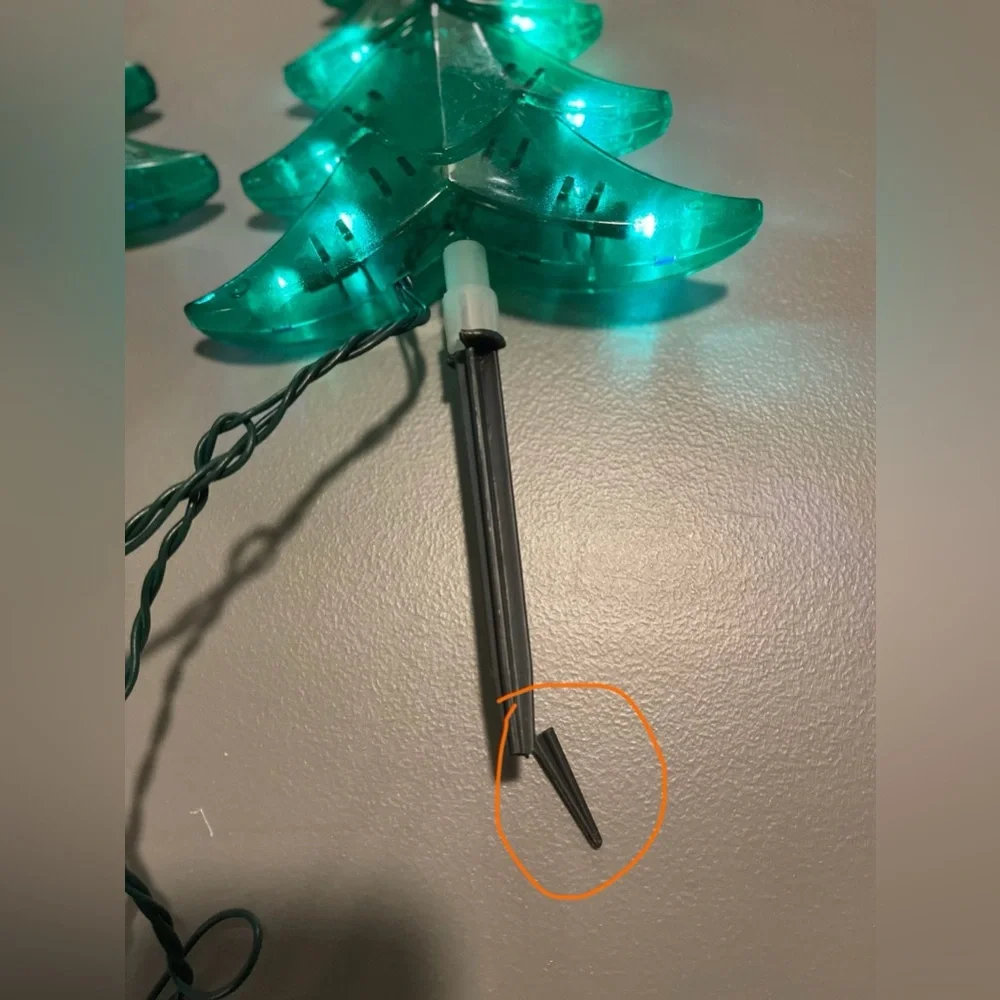Philips Christmas Tree Energy Saving LED Light Stakes. Green 4 stakes.