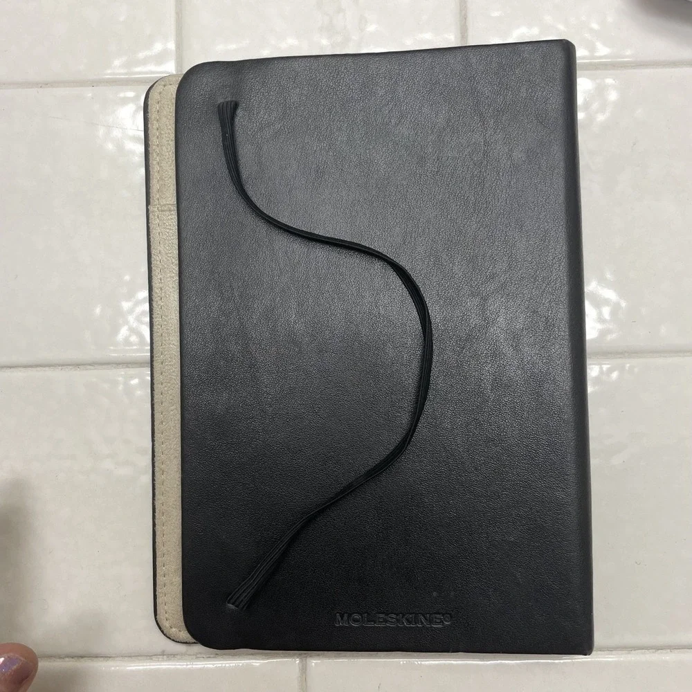 Moleskine kindle cover
