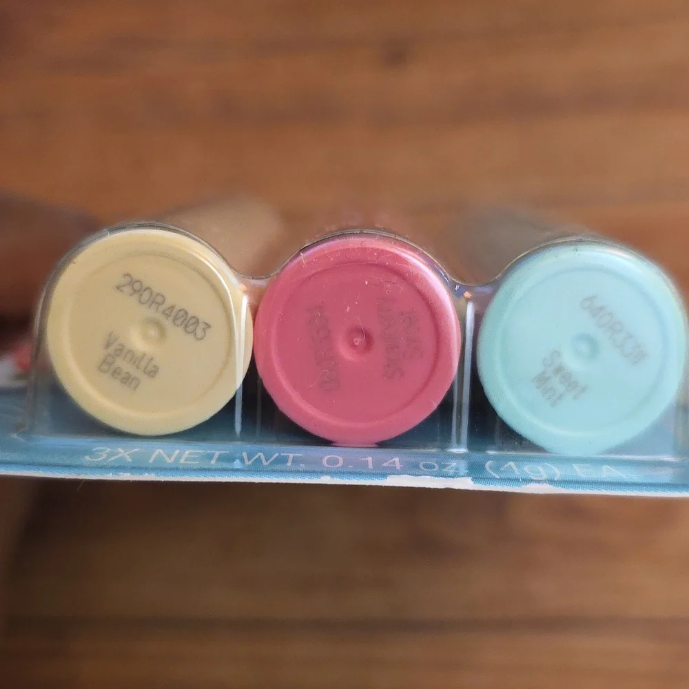 eos trio lip