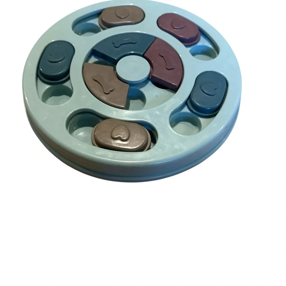 Interactive Pet Puzzle Feeder