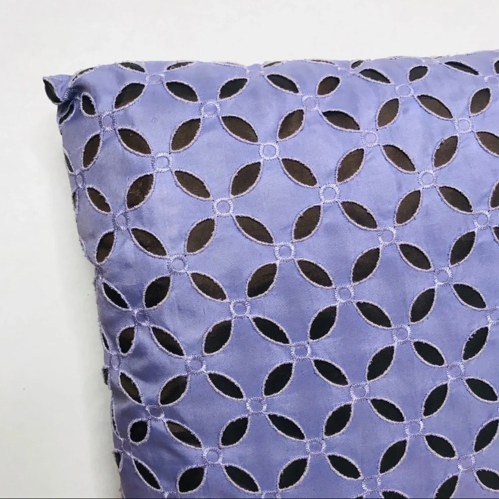Pier 1 pillow couple