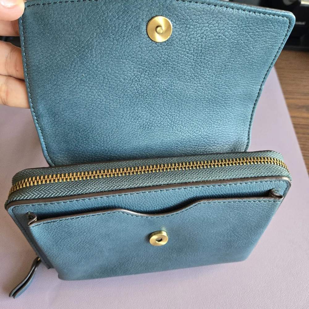 relic teal