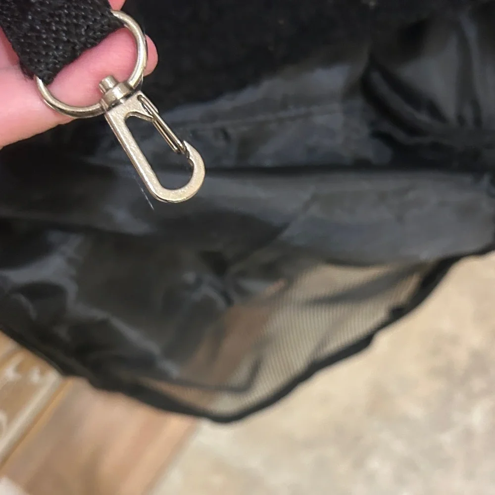 PETTOM pet carrier