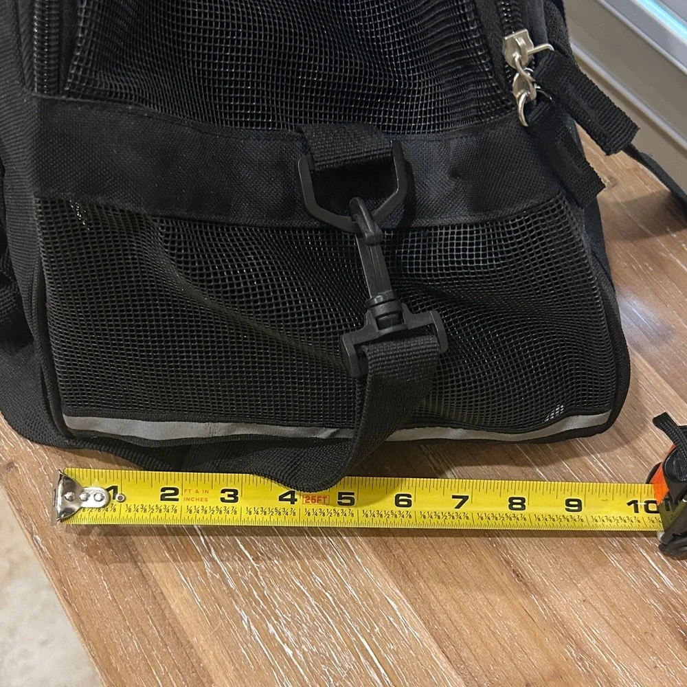 PETTOM pet carrier