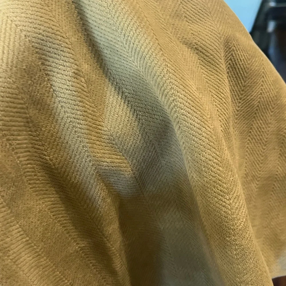 N/A elegant beige