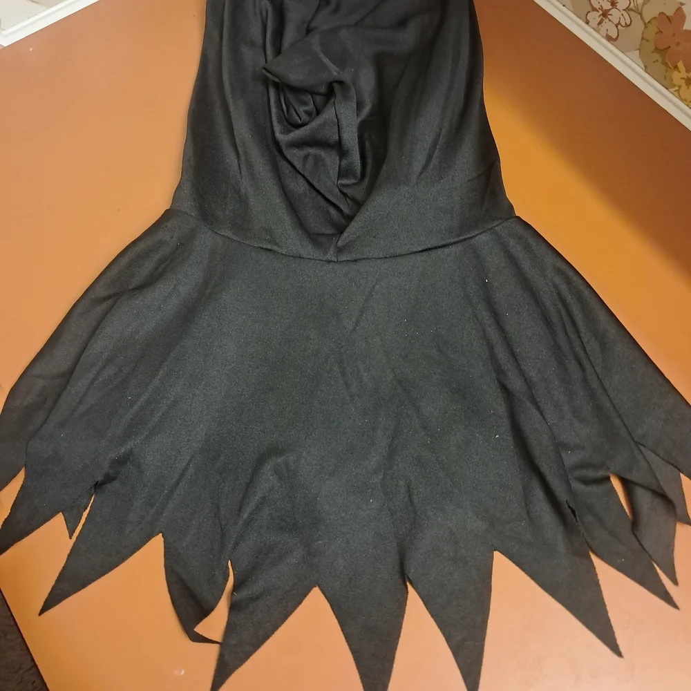 not sure mysterious black