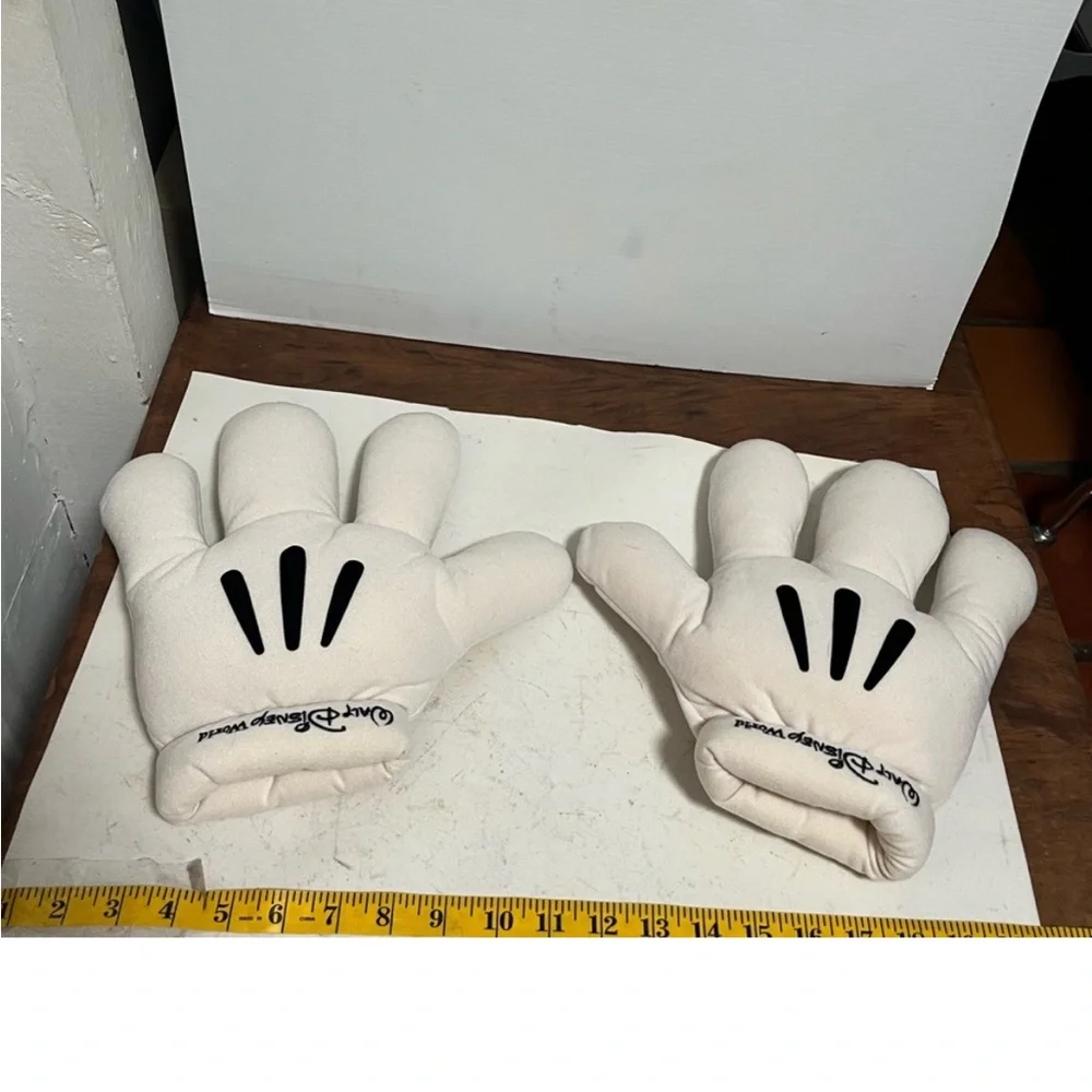 Disney black mickey