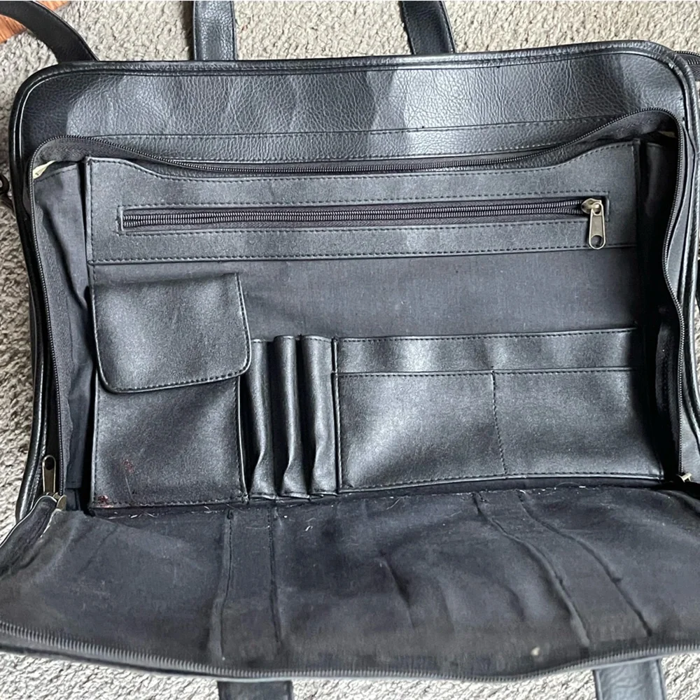 N/A laptop briefcase
