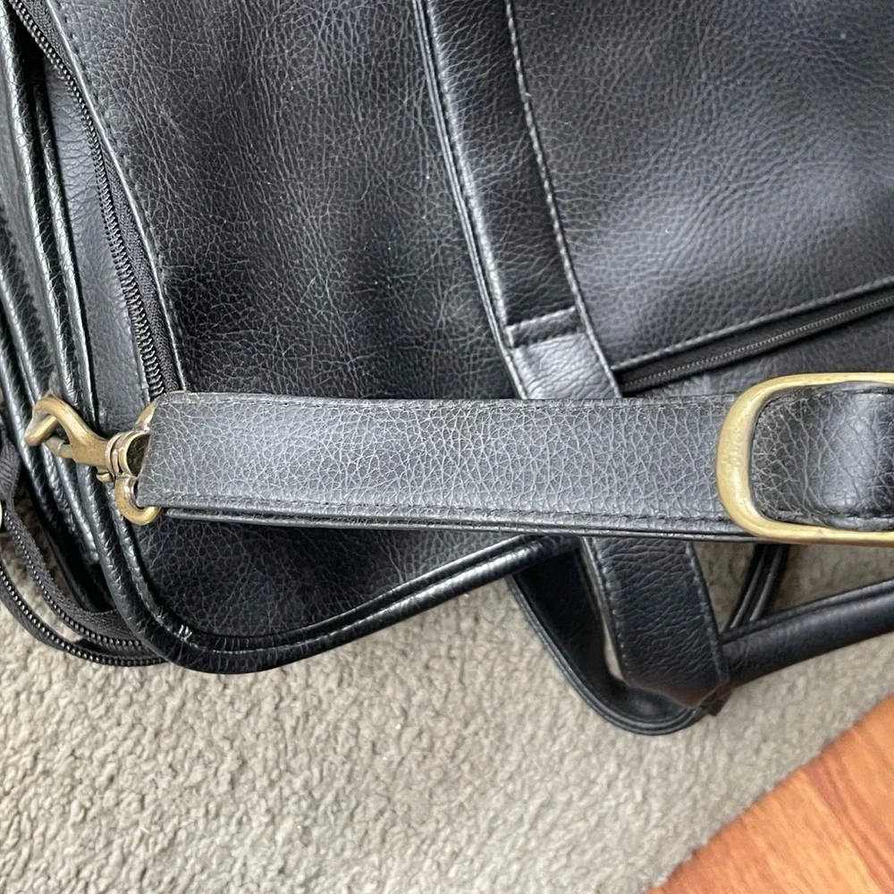 N/A laptop briefcase