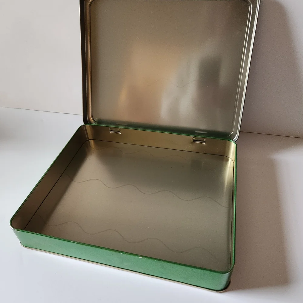Whitmans product hinged