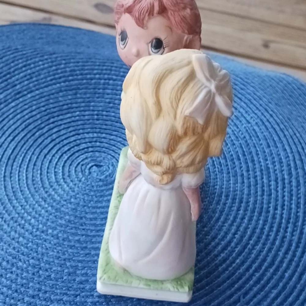 Vintage 1984 Jane-Deveaux, Inc figurine