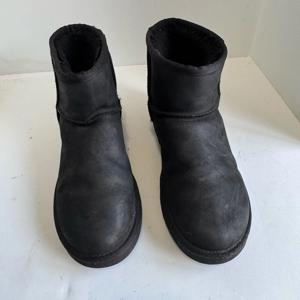 UGG Classic Mini Deco Snow Boots 'Black Grey Men’s. Size 13