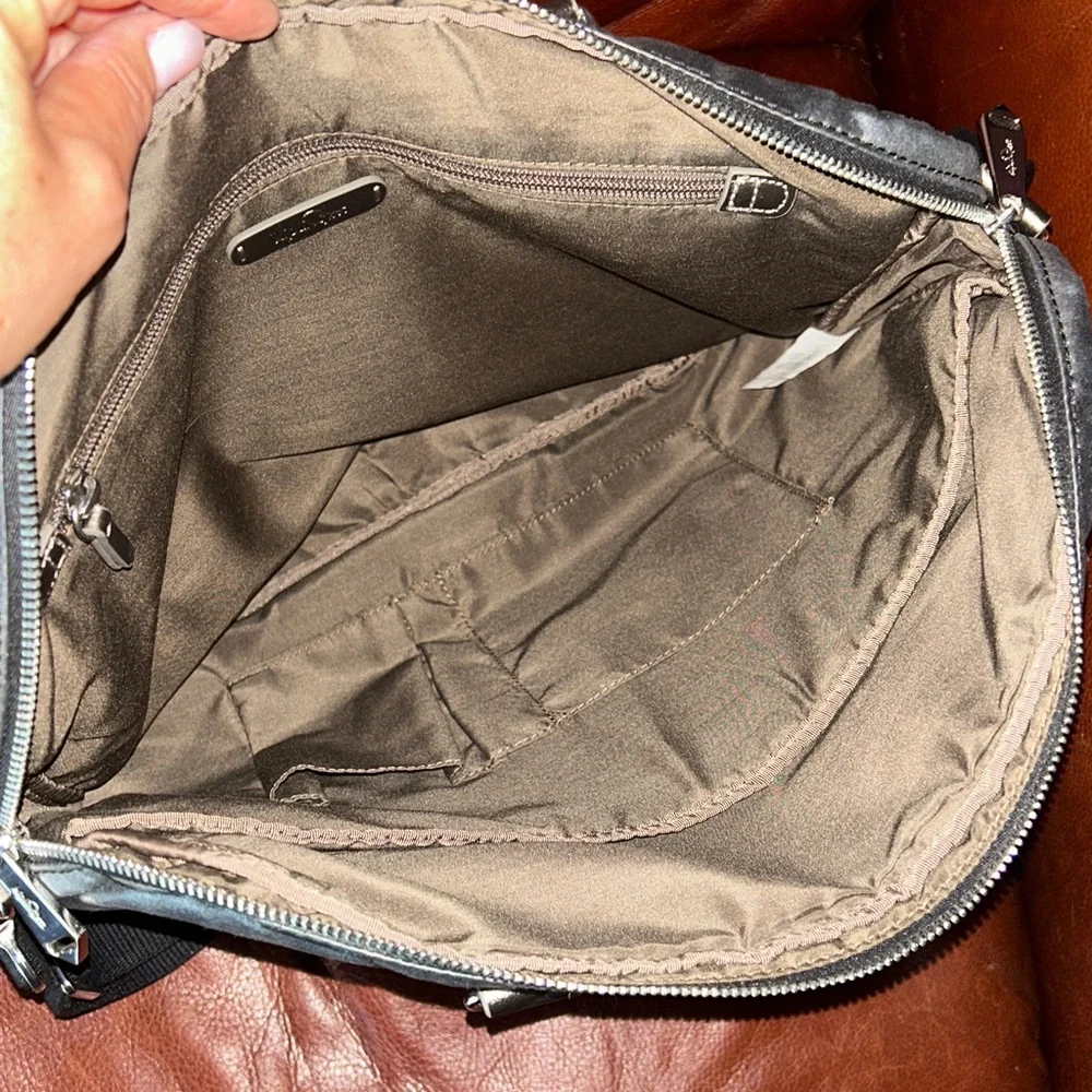 Kipling kaitlyn laptop