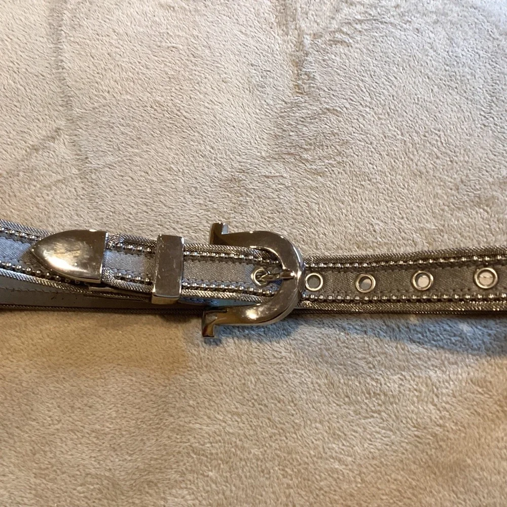 Silver belt with silver studs and‎ buckle, Genuine Leather, Women's Small