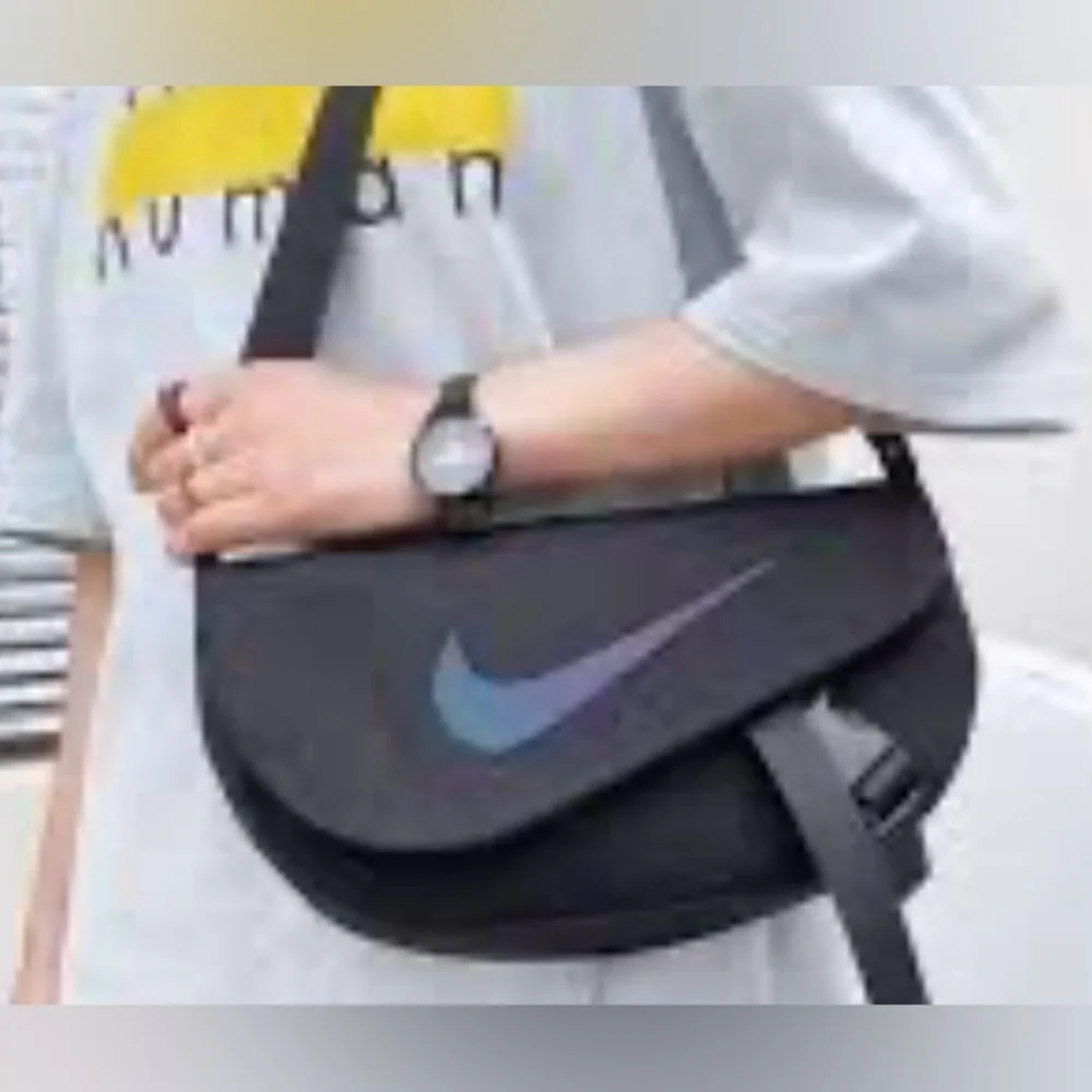 Nike nwt unisex