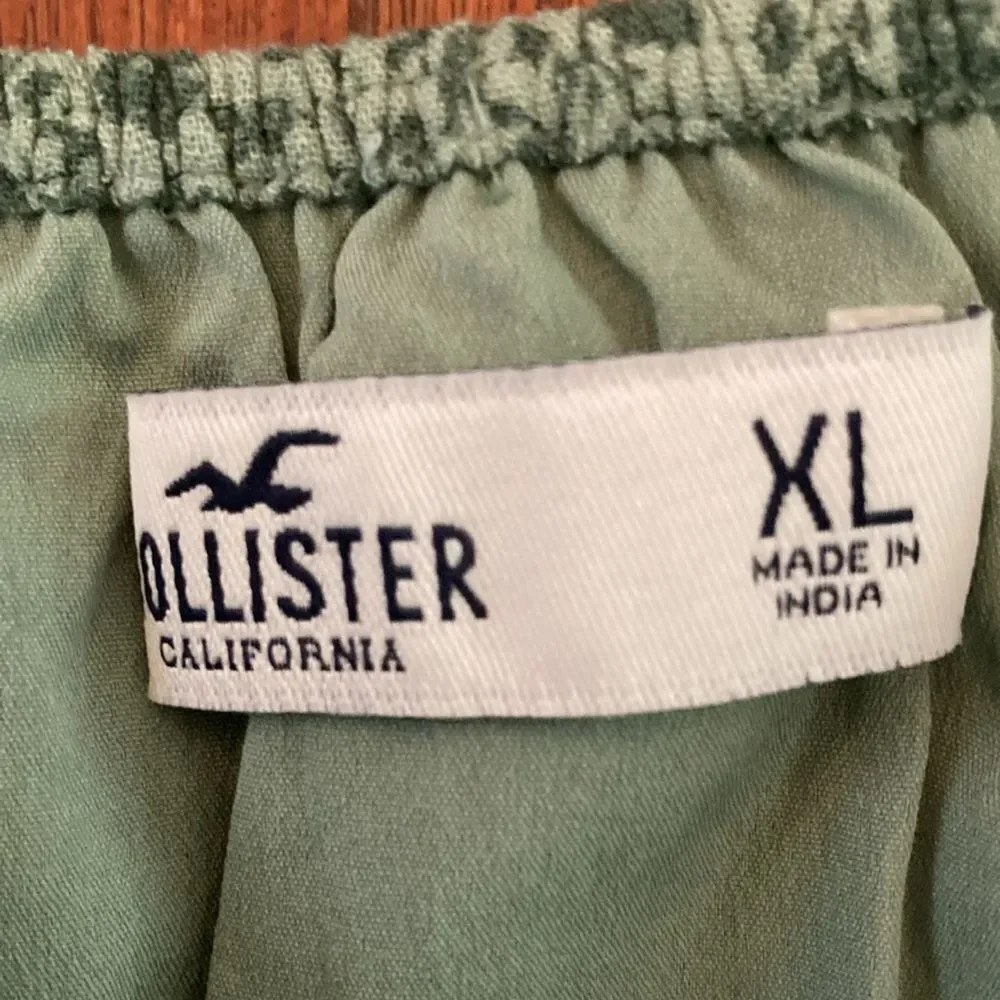 Hollister xl floral