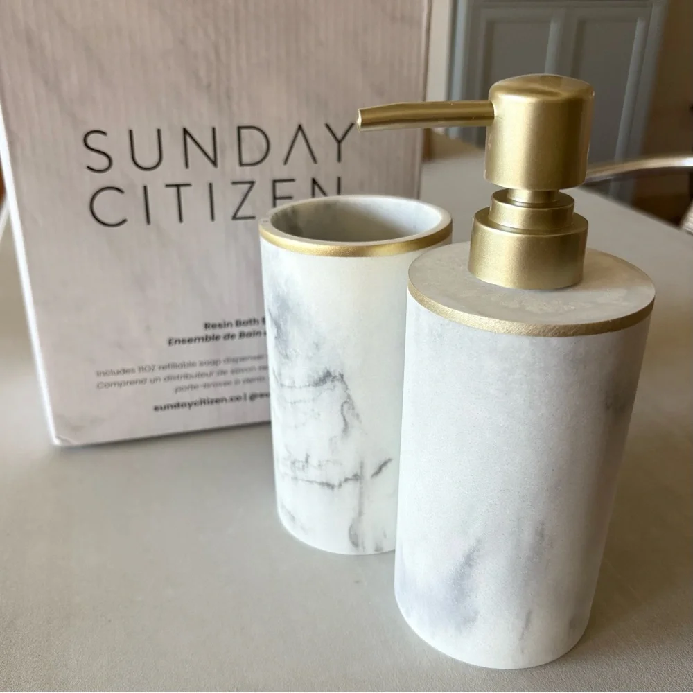 Sunday Citizen lovely resin