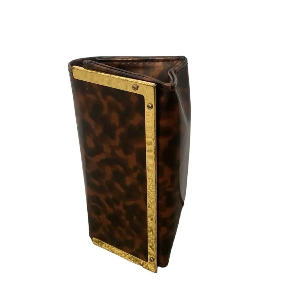 Tory Burch tarnishing creasing