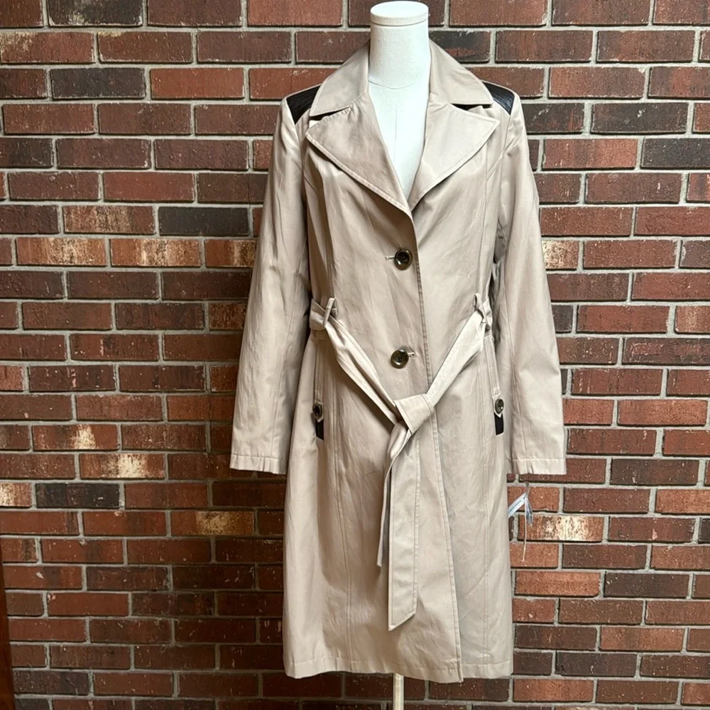 Via Spiga Water Repellent Tan Trench Coat size Medium