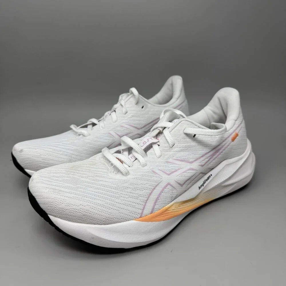 Asics women versablast