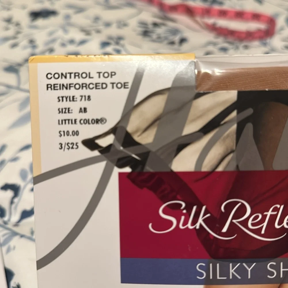 Hanes silk reflections