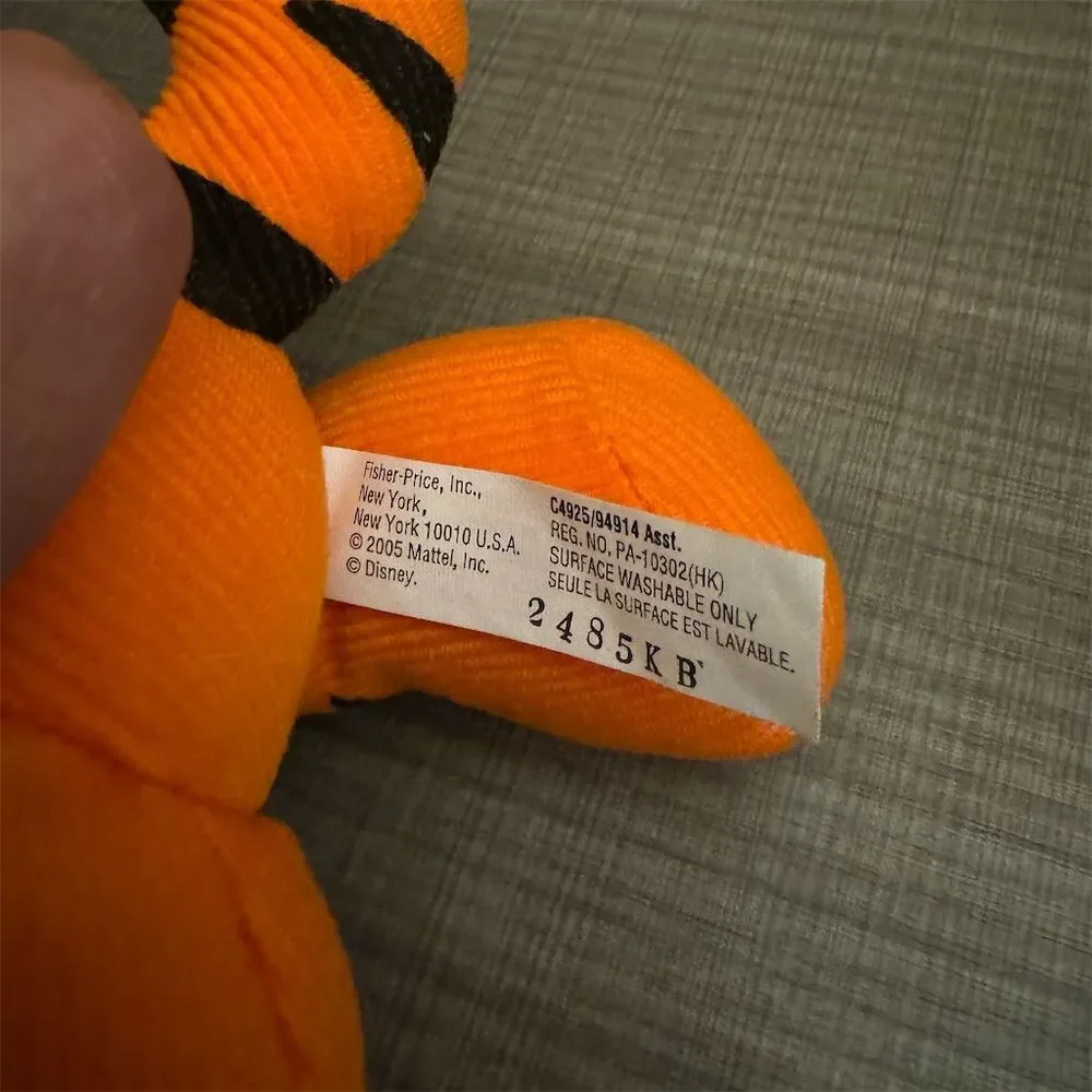 Fisher-Price Disney Tigger Plush Toy Winnie the Pooh Collection 2005