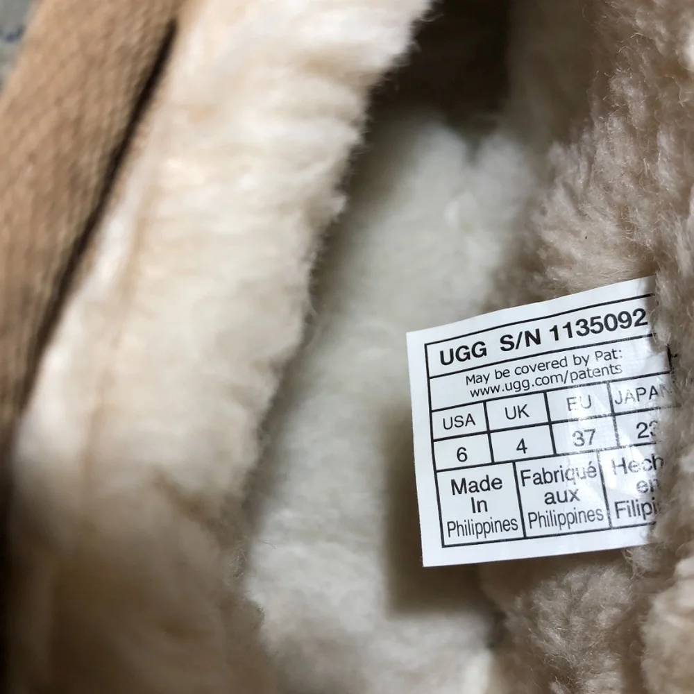 UGG excellent minor