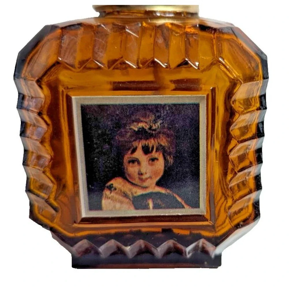 Unbranded lantern victorian space