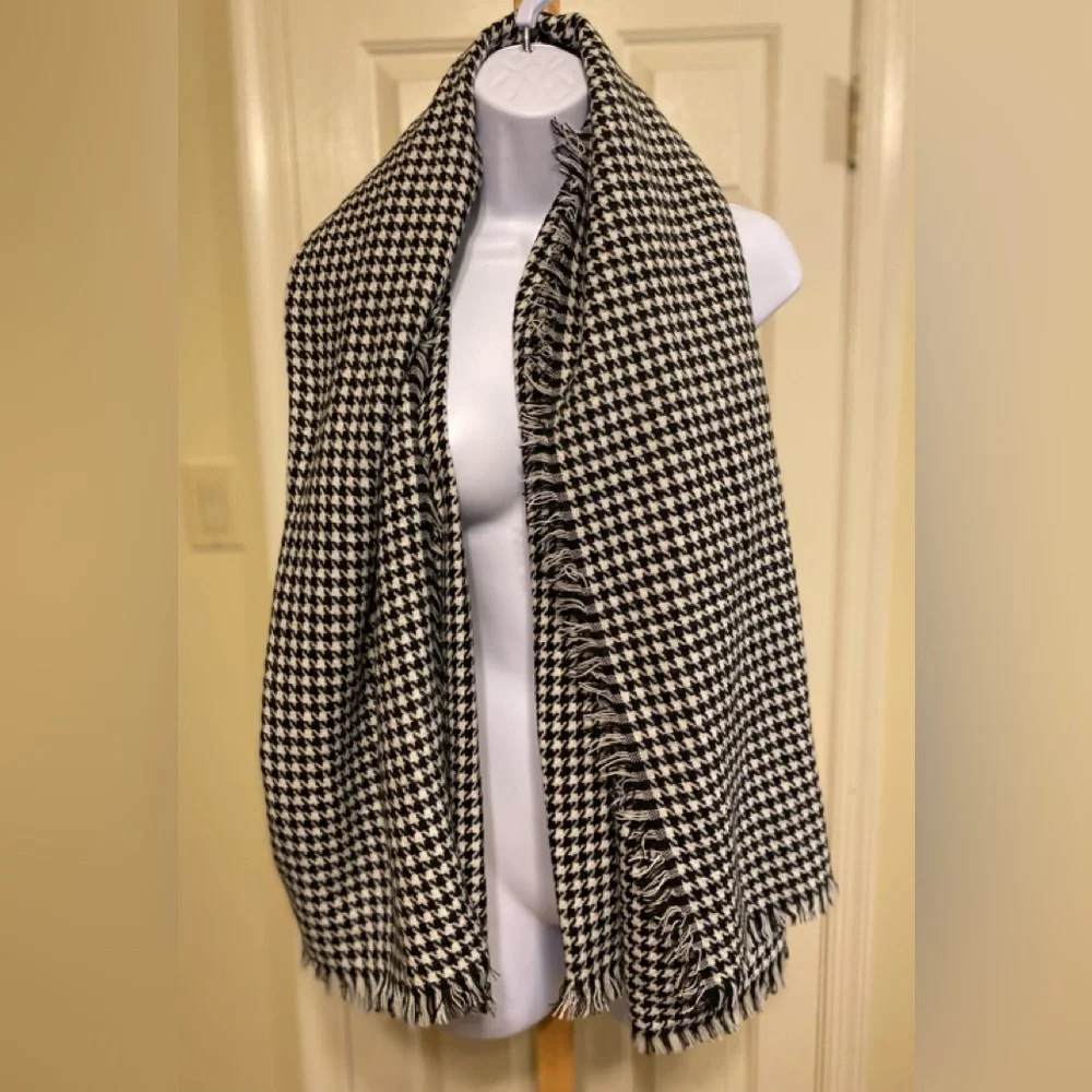 WB nwot stylish