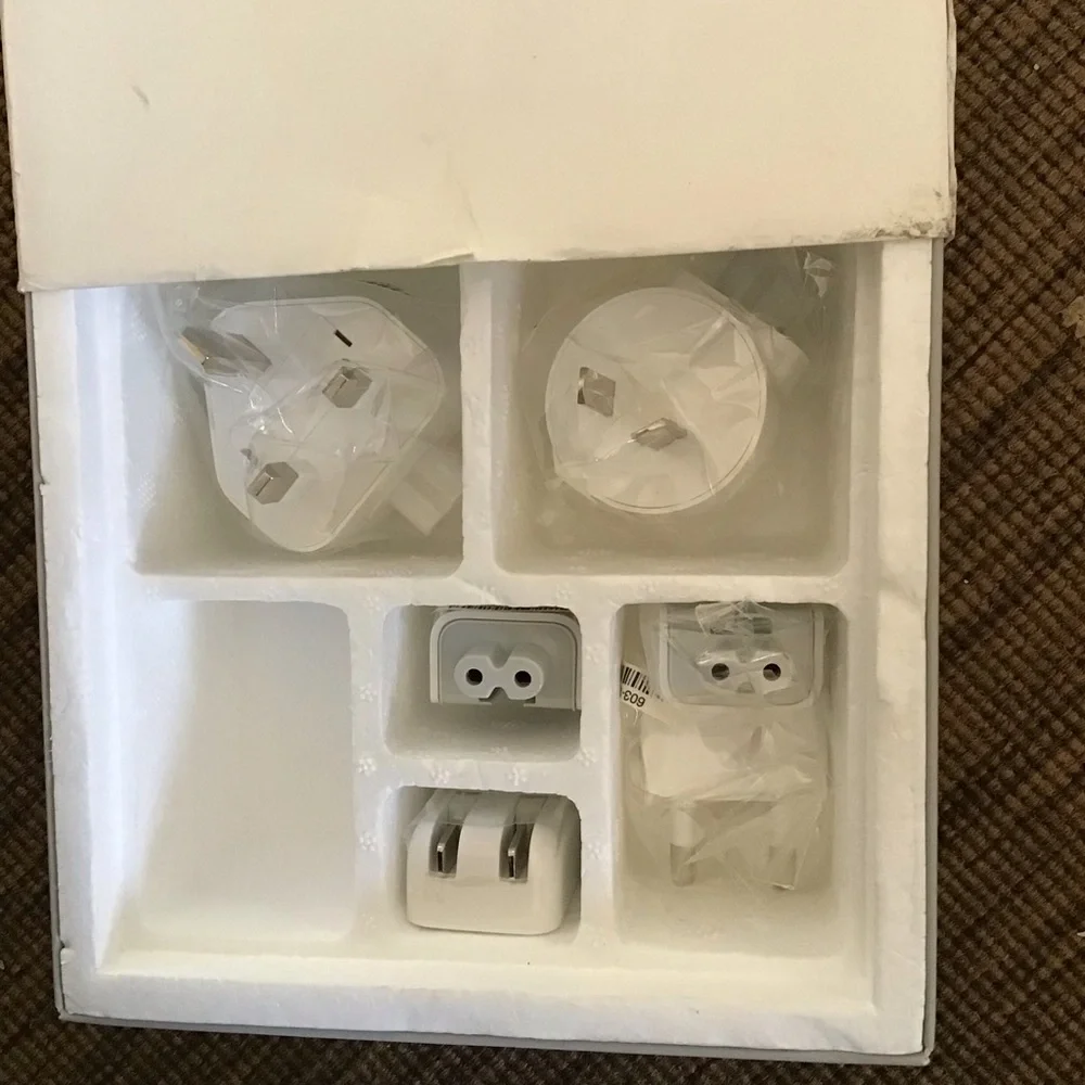 Apple World Travel Adapter Kit One Missing