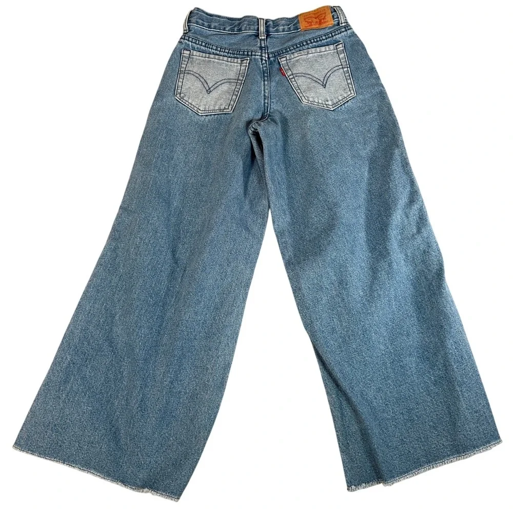 Levis style wide