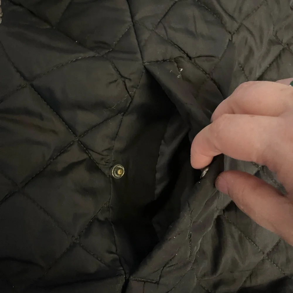 Hawke & Co sleek warm