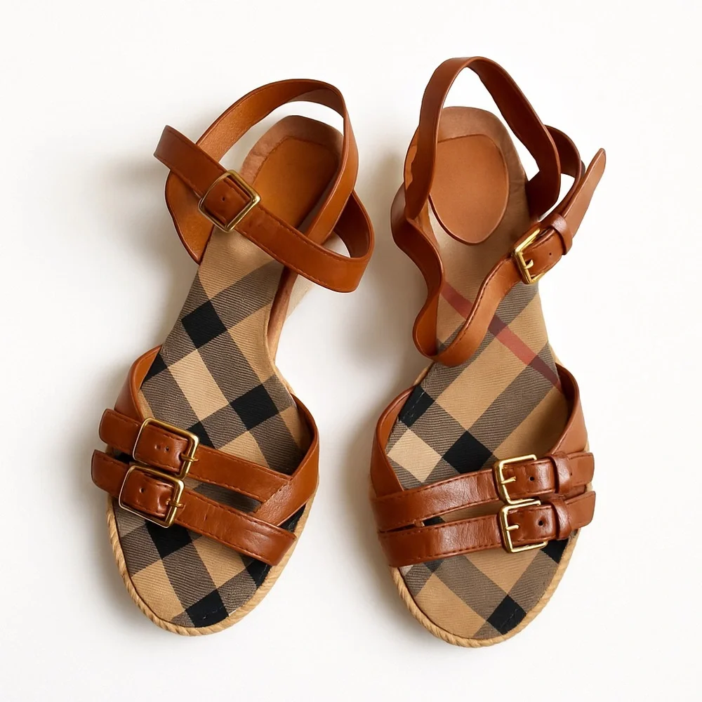 Burberry tan leather