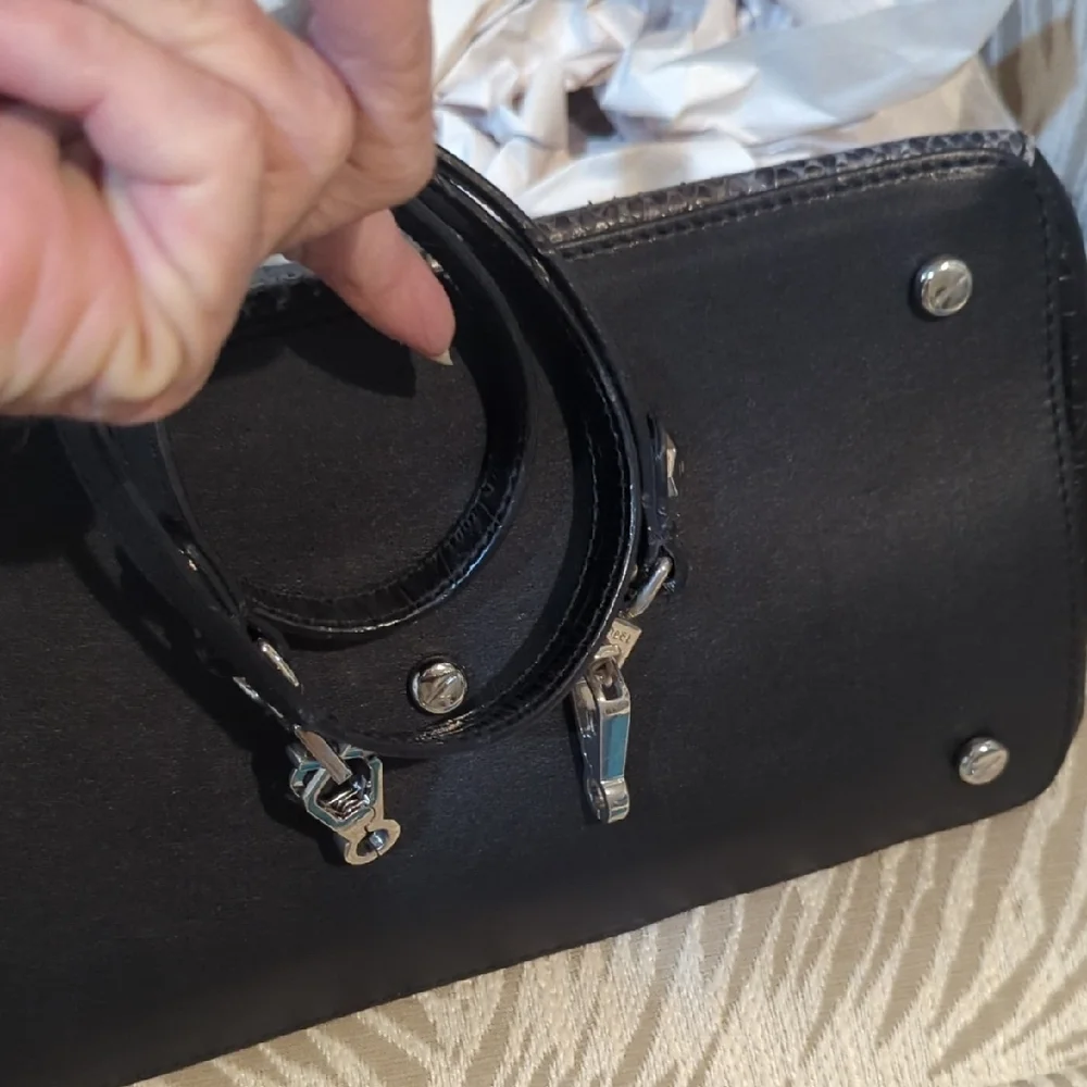 henri bendel this stylish