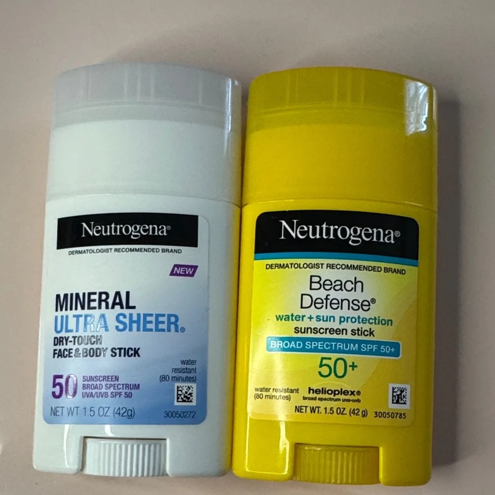 Neutrogena Mineral and Beach Defense Sunscreen Sticks - White and Yellow