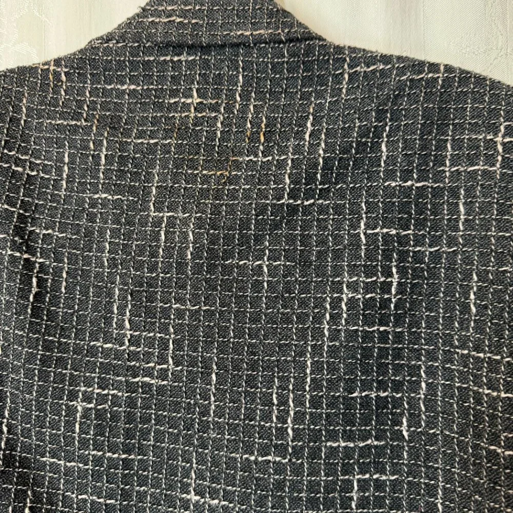 Saito Konichi about loose unstitched