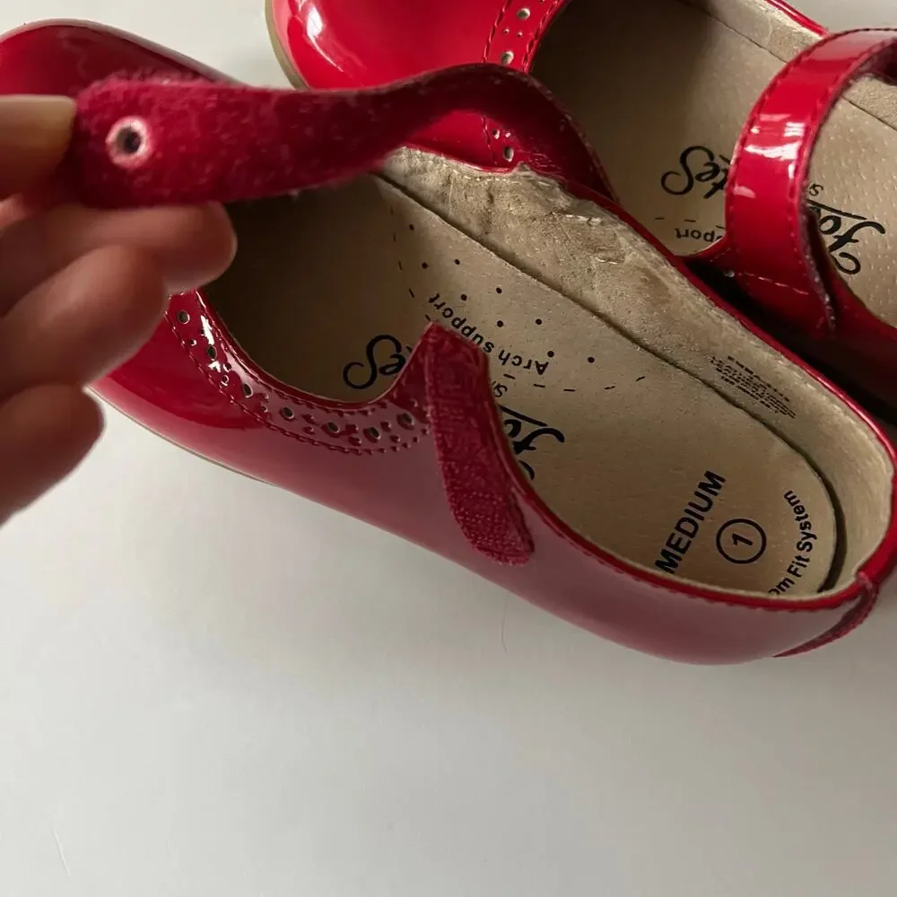 FootMates classic red