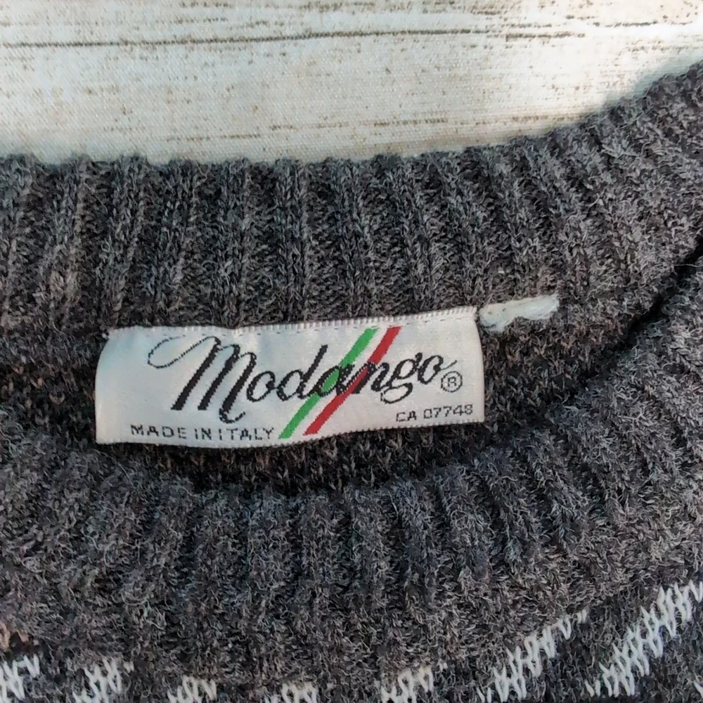 Modango Geometric Dark Neutrals Crewneck Sweater