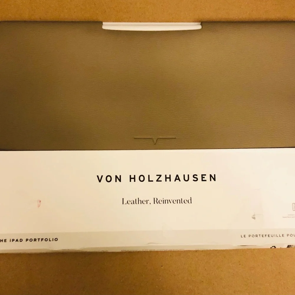Von Holzhausen front construction