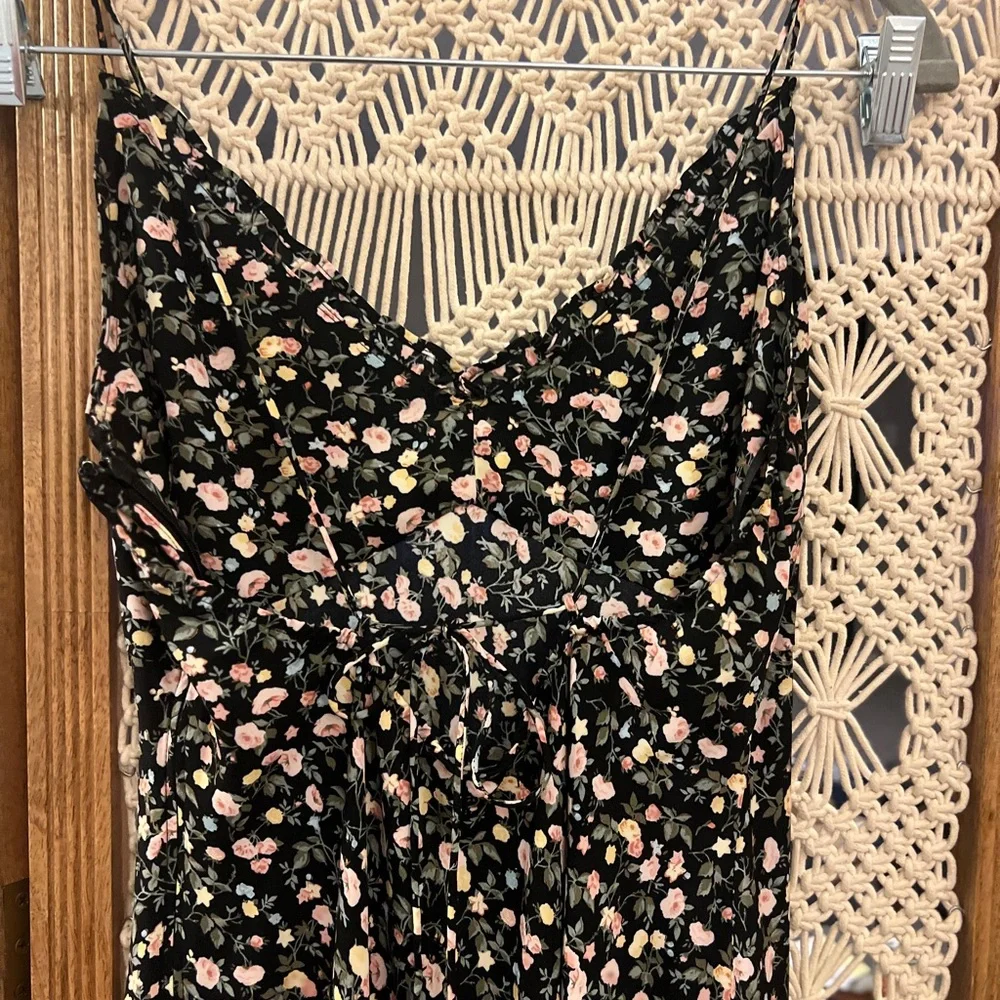 Abercrombie & Fitch elegant floral