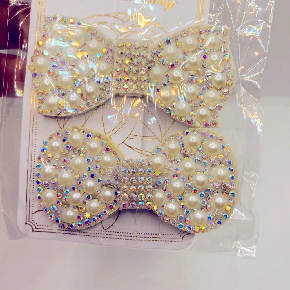 Chloe accessory hair barrette