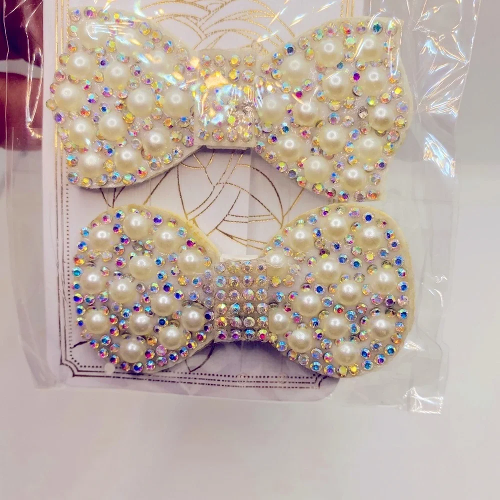Chloe accessory hair barrette