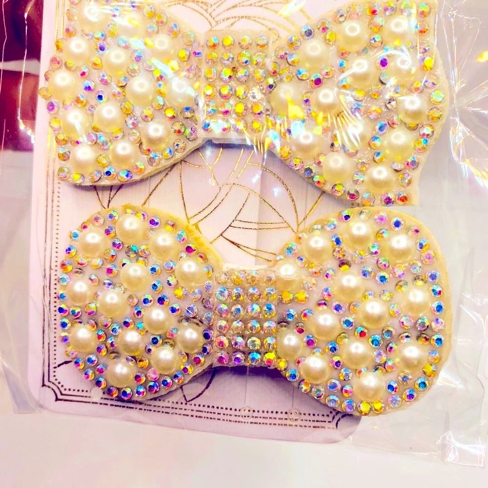 Chloe accessory hair barrette