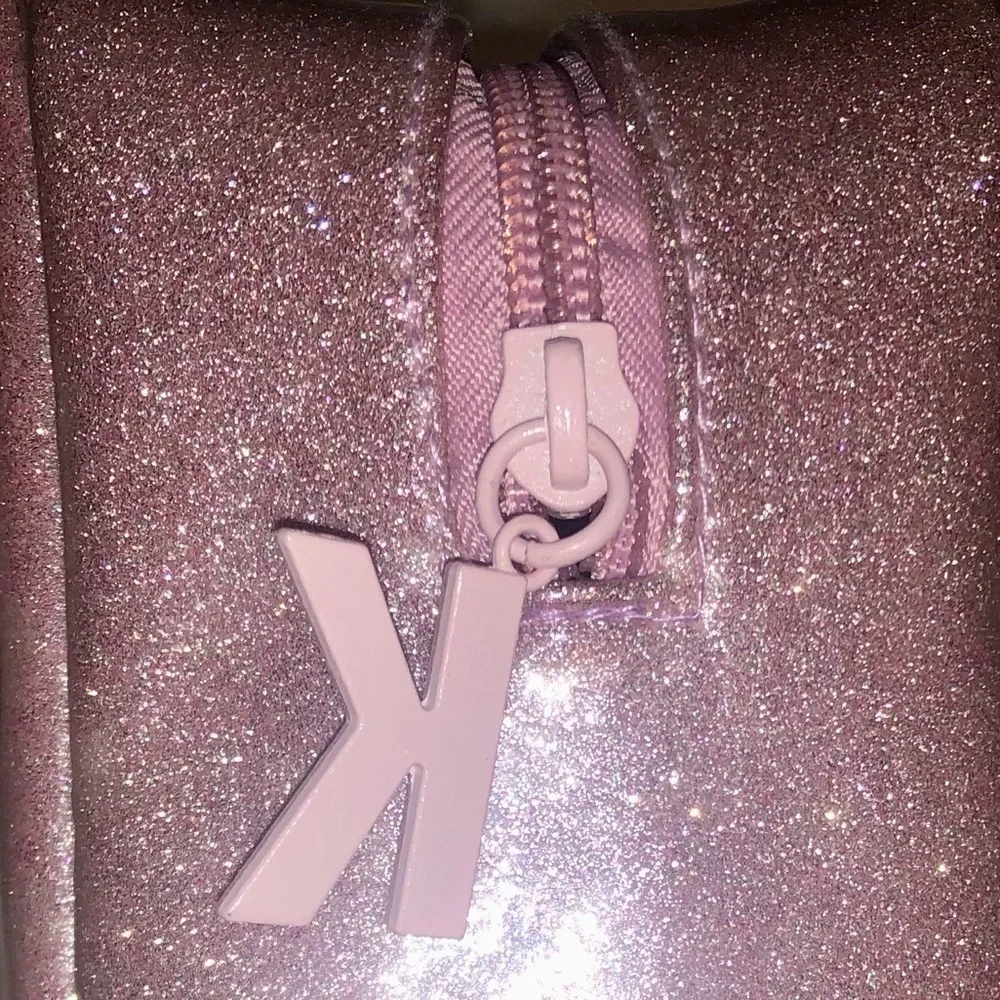 Kylie Cosmetics super ute